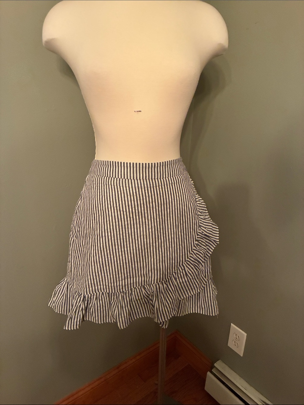Striped Ruffle Mini Skirt - Blue & White